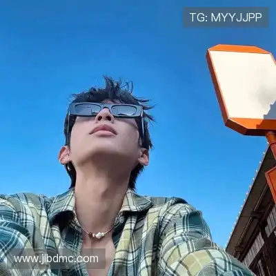 华业谊